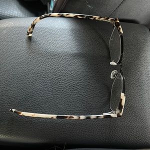 Phoebe black and tort frames